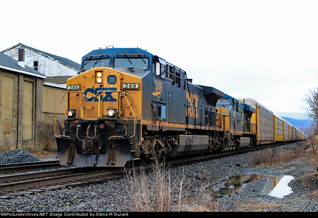 CSX 349 on Q-567